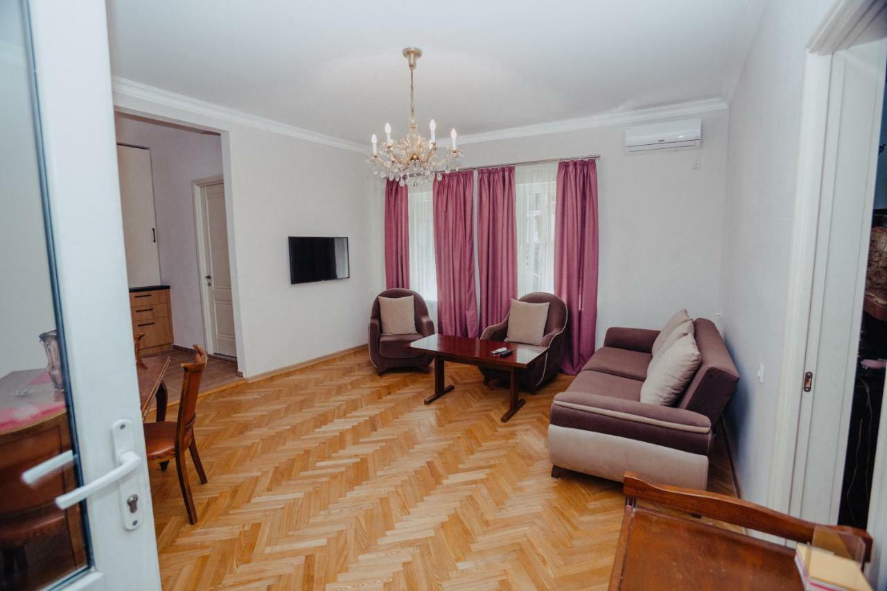 Chilling View Apartment Tbilisi Bagian luar foto