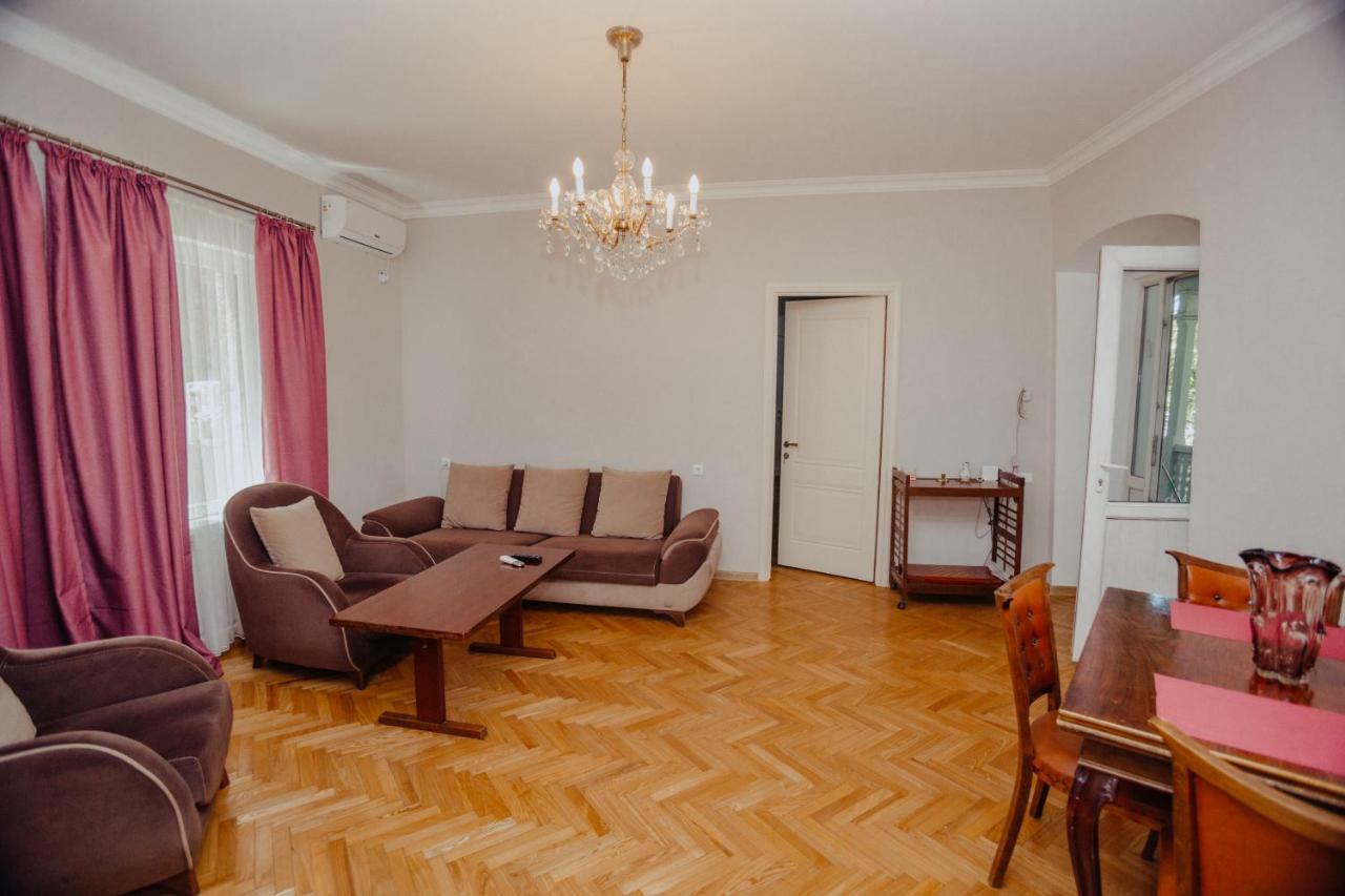 Chilling View Apartment Tbilisi Bagian luar foto